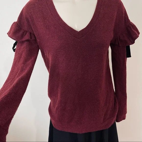 ALMOST FAMOUS 2 SWEATERS |set of 2 v-neck open arm fancy shoulder tie CR… - Picture 7 of 16